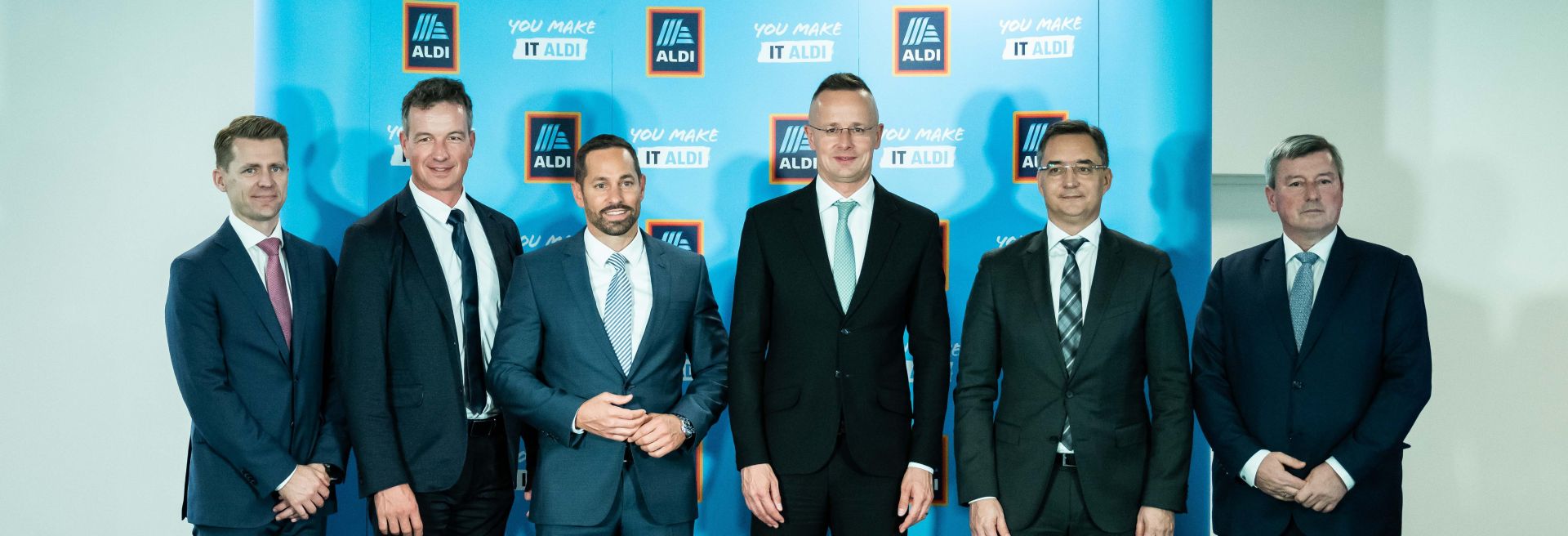 Debrecenben megnyitotta új IT szolgáltató központját az Aldi